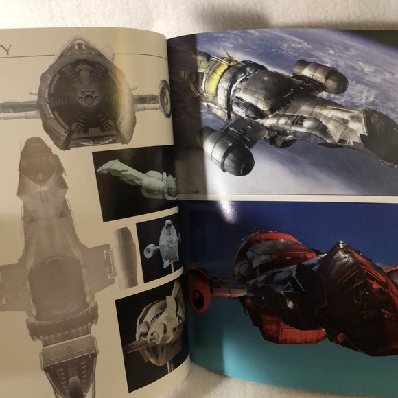 Rare: SERENITY The Official Visual Companion 1st Edition 2005 Titan Books - Picture 13 of 14
